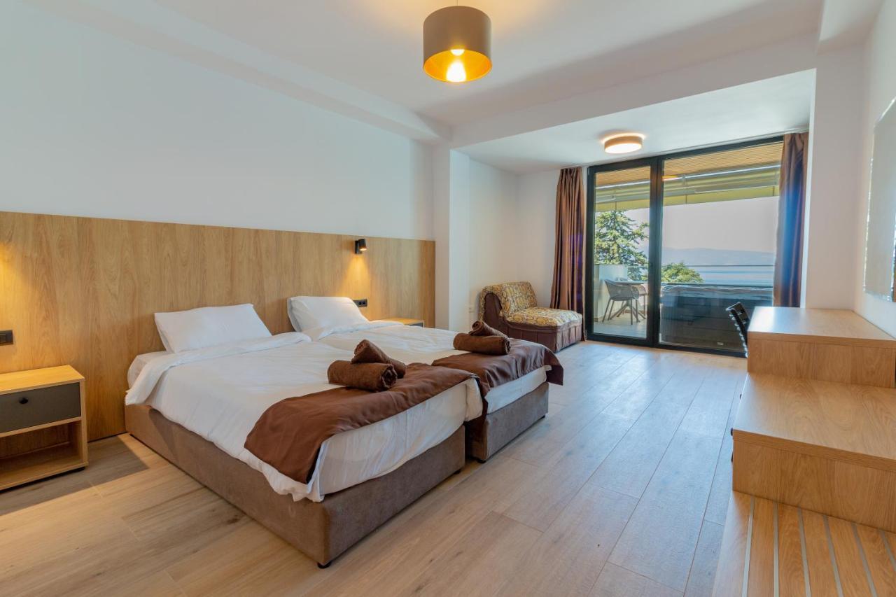 Lago Hotel Лагадин Экстерьер фото