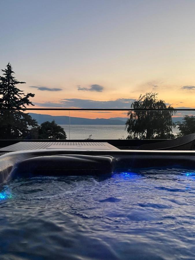 Lago Hotel Лагадин Экстерьер фото